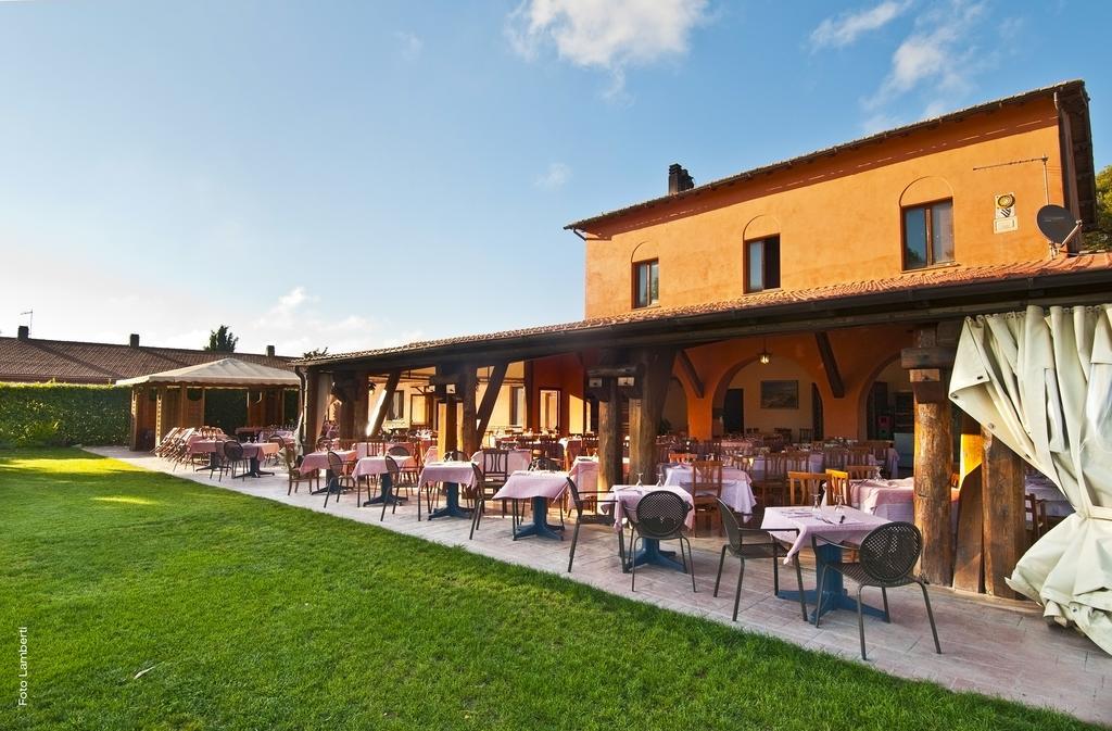 Agriturismo Podere Giulio Tarquinia Exteriör bild